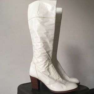 Fabulous white leather Salvatore Ferrara boots